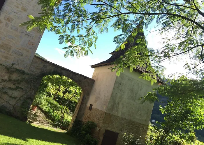Séjour À Deux Au Château D'autoire, De Charme, Tonnelle, Vue Vallée Et Village Autoire