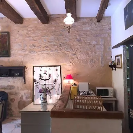 Chateau De Busqueilles - La Couple * Autoire