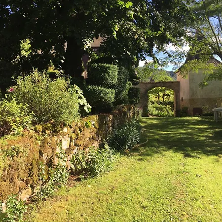 La Couple, Séjour À Deux Au Château D'autoire, De Charme, Tonnelle, Vue Vallée Et Village