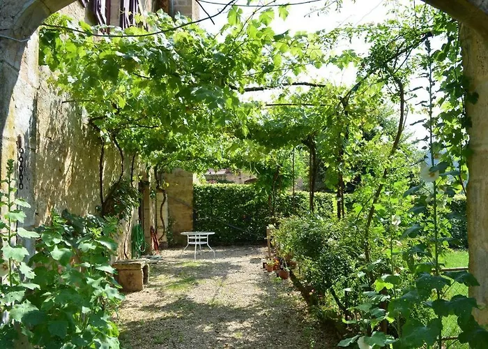 Ferienhaus Séjour À Deux Au Château D'autoire, De Charme, Tonnelle, Vue Vallée Et Village *